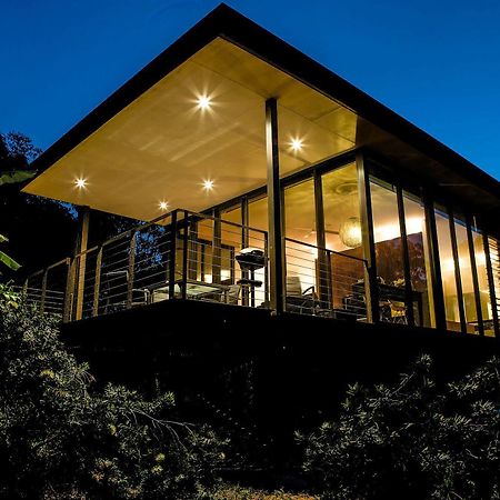 Glass On Glasshouse Glass House Mountains Exterior foto